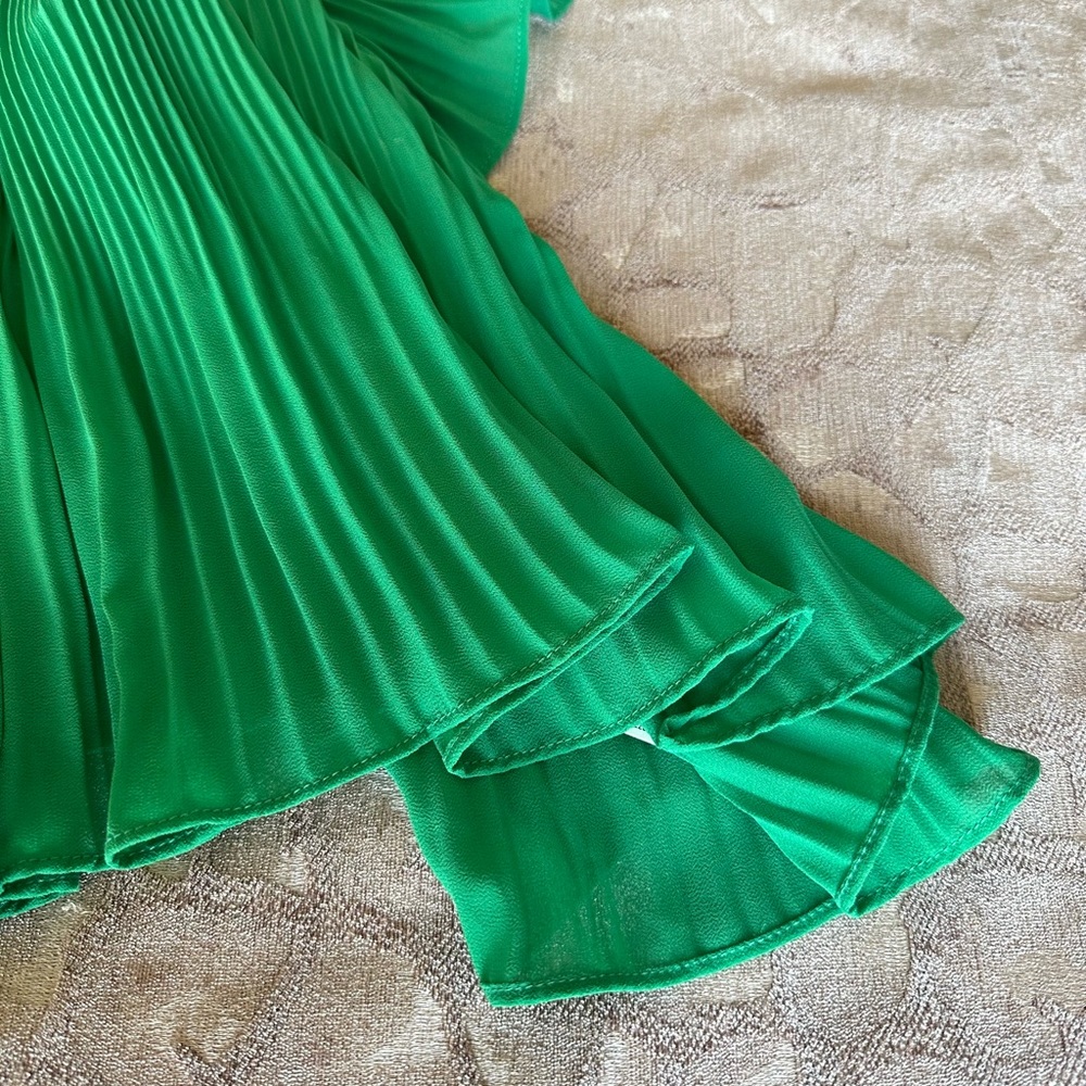 ENDLESS ROSE RUFFLED GREEN TOP - Picture 5 of 9